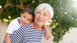 garder bébé chez les grands-parents